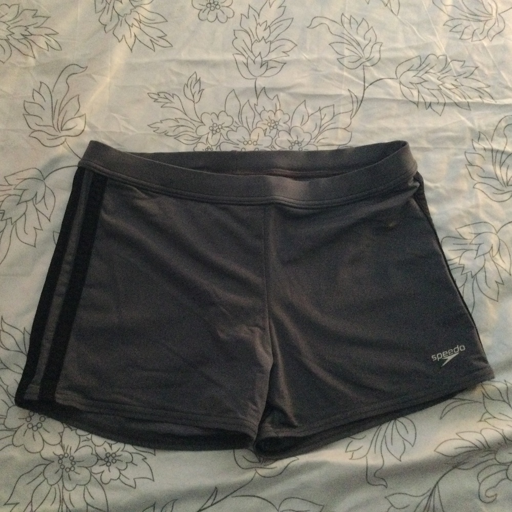 Speedo Men’s Shoreline Square Leg Swimsuit